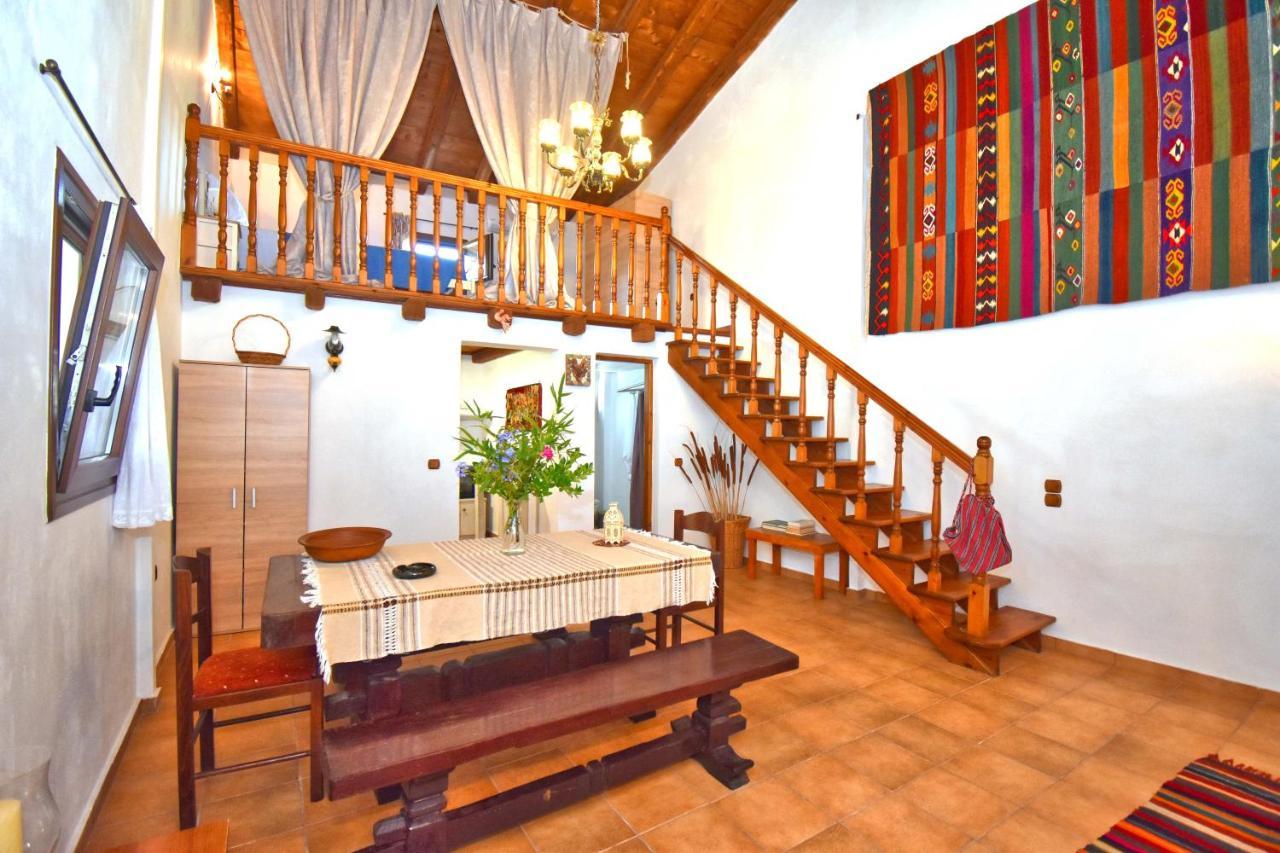 Ninas Cottage Linia ภายนอก รูปภาพ